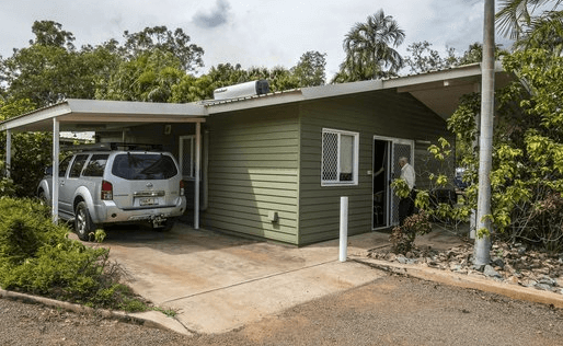 Batchelor Holiday Park – Batchelor | The Best Dog friendly road trips NT - Dog friendly holiday ideas Northern Territory
