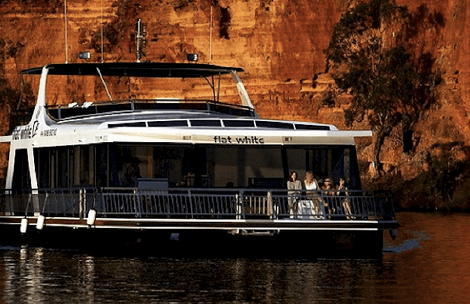 White Houseboats – Mannum (Murraylands)