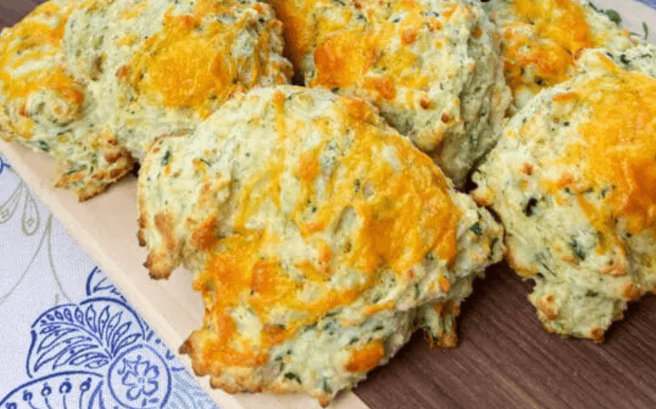 Chopped Spinach and Cheddar Cheese Biscuits – Home Made Dog Food Recipe